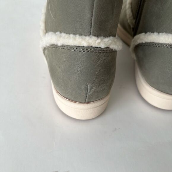 Clarks Step Glow Rose Sherpa Side Zip Boots NEW NWOT - Picture 7 of 11